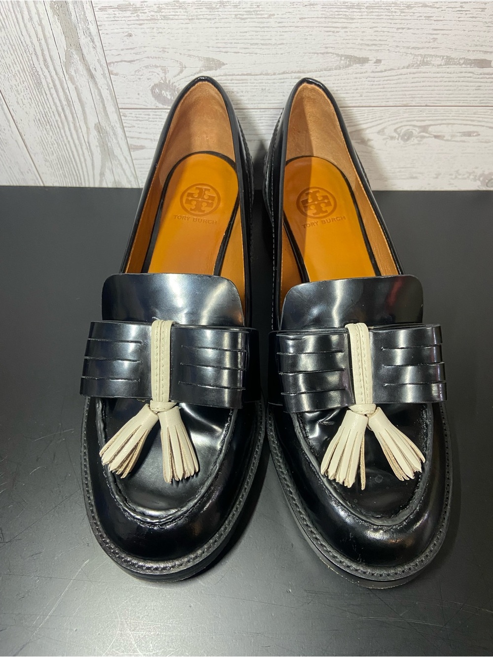 Tory Burch Hyde Black Leather Fringe Tassel Loafers - Size 8M - Picture 2 of 16